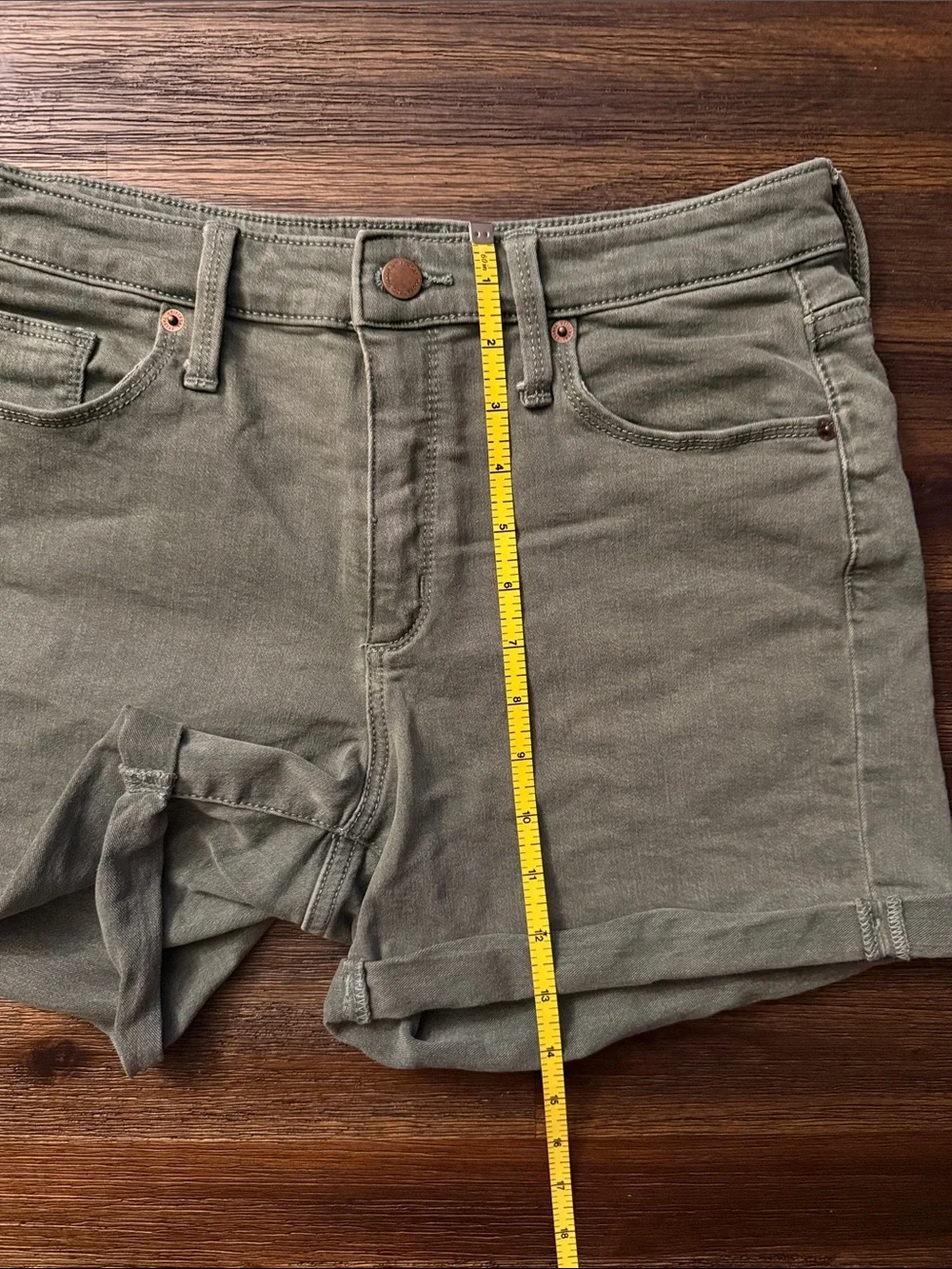 Universal Thread Olive Green Denim High Rise Midi Shorts 6/28R